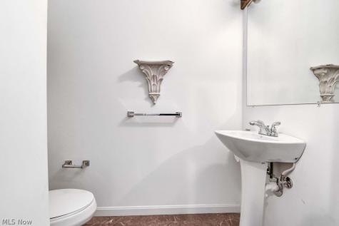 6813 Chaffee Court Brecksville OH 44141