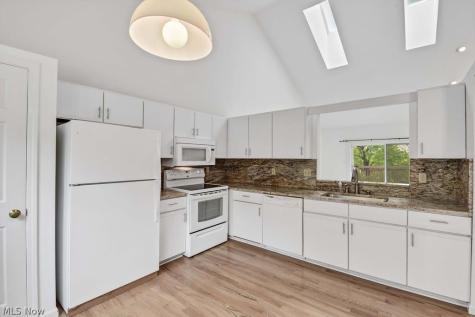 6813 Chaffee Court Brecksville OH 44141