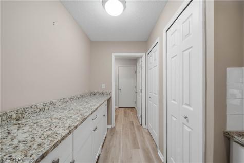 762 Hunters Trail Akron OH 44313