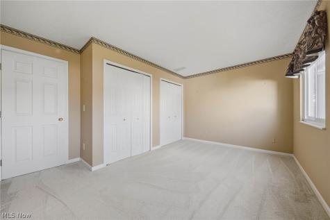 762 Hunters Trail Akron OH 44313