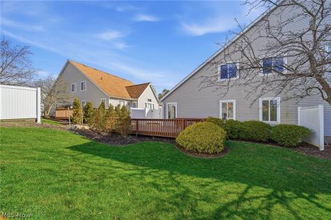 762 Hunters Trail Akron OH 44313