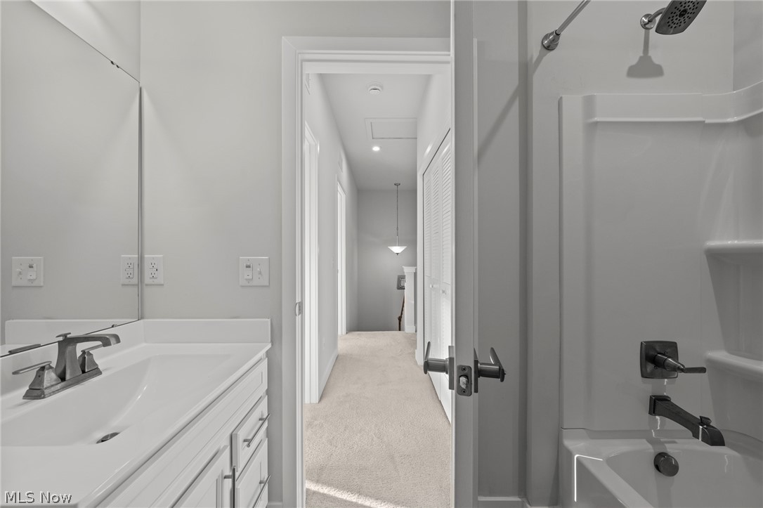 1377 Chateau Place Avon OH 44011