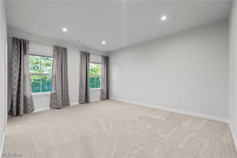 1377 Chateau Place Avon OH 44011