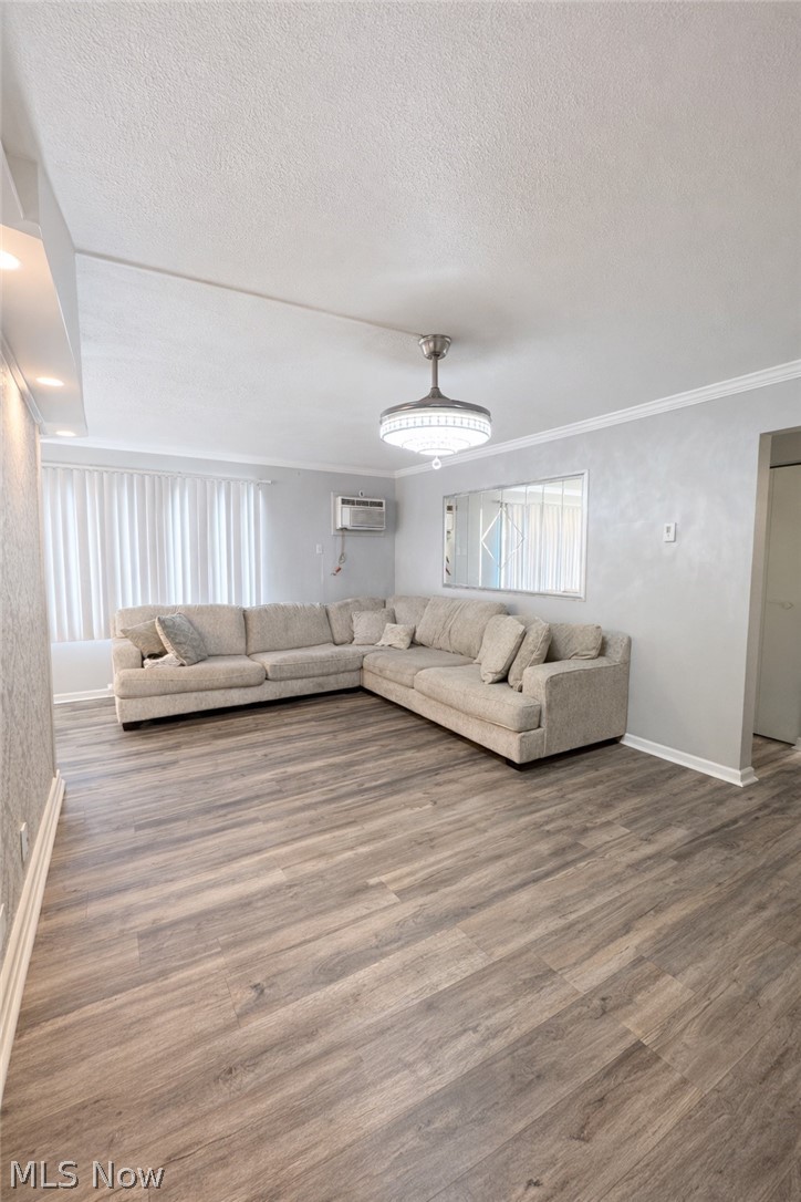 1372 Golden Gate Boulevard Mayfield Heights OH 44124