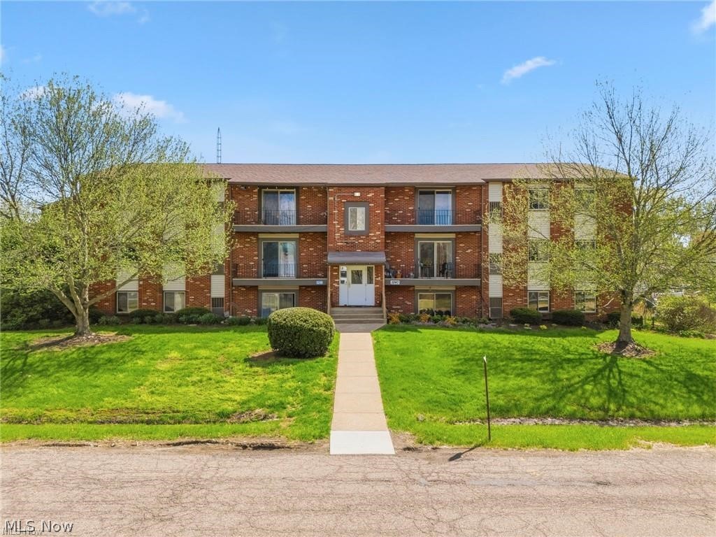 5240 Emil Avenue SW Navarre OH 44662