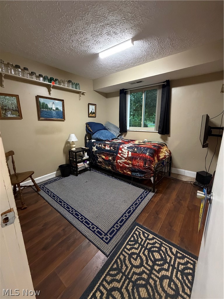 5240 Emil Avenue SW Navarre OH 44662