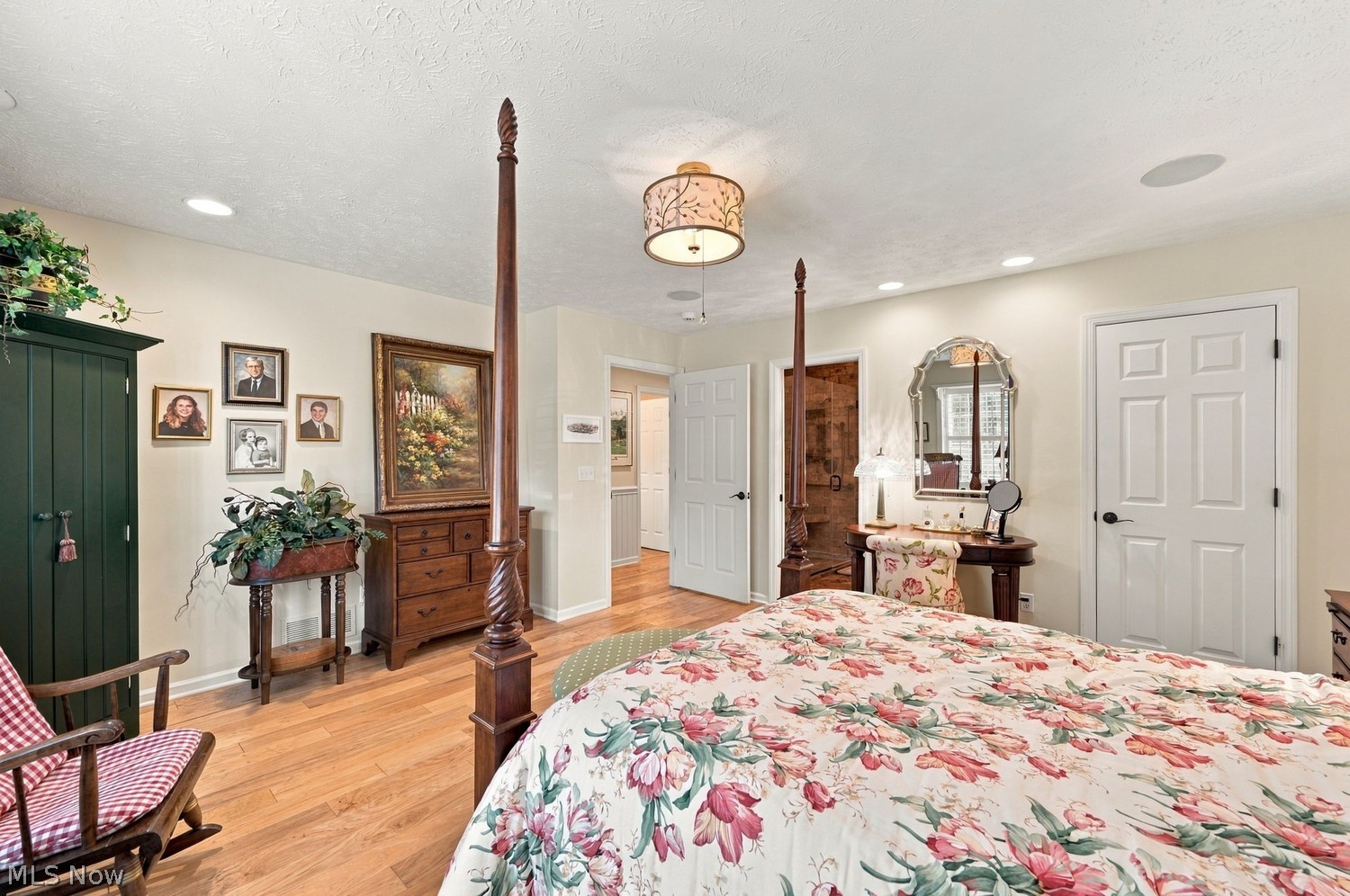 303 Cutler Lane Hudson OH 44236