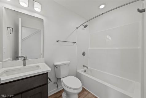 4707 Bridge Avenue Cleveland OH 44102