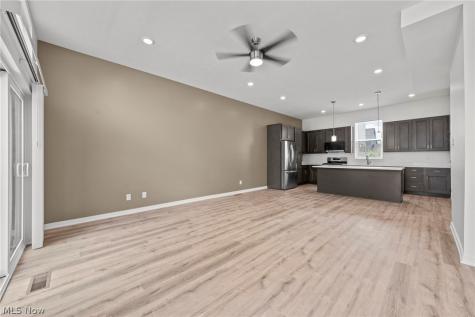 4707 Bridge Avenue Cleveland OH 44102