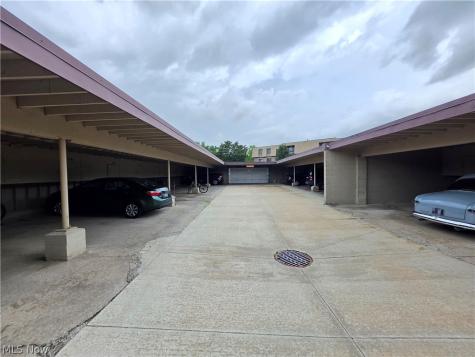 9630 Cove Drive North Royalton OH 44133