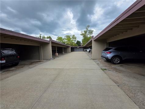 9630 Cove Drive North Royalton OH 44133