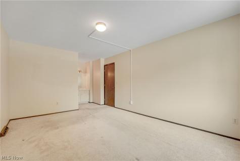 35007 S Turtle Trail Willoughby OH 44094