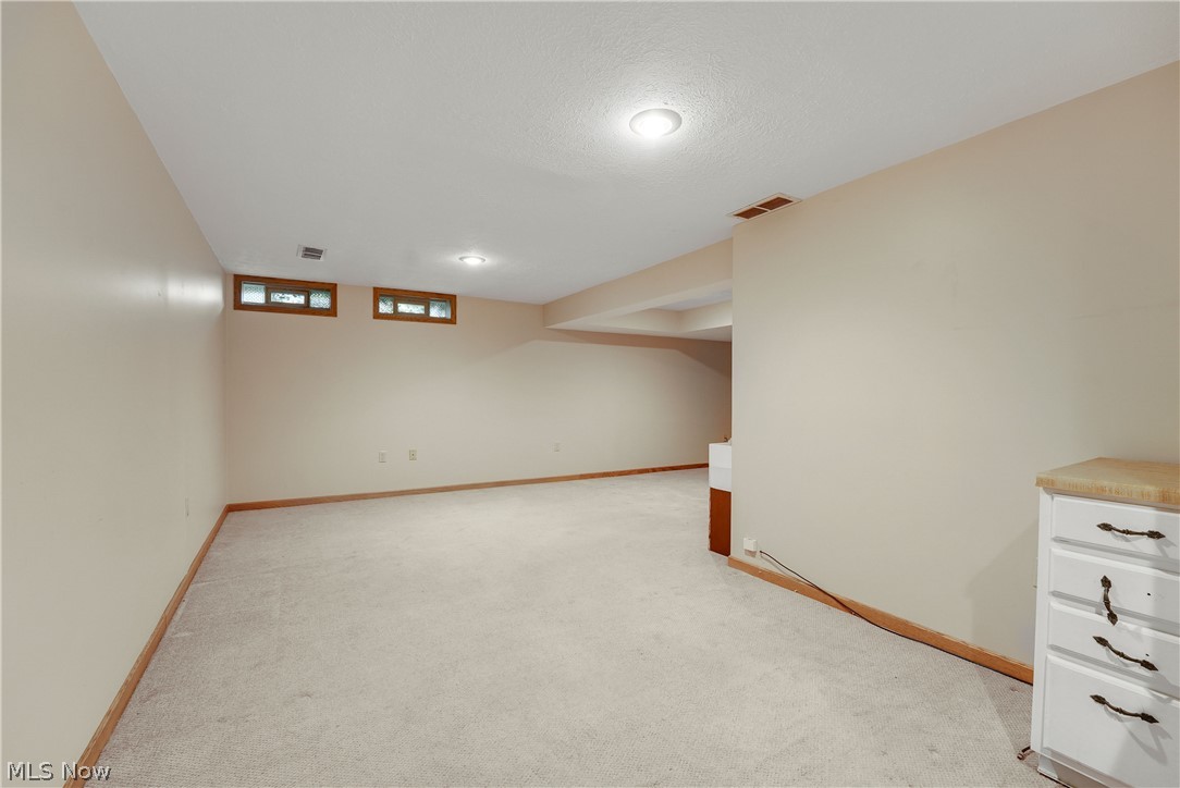 35007 S Turtle Trail Willoughby OH 44094