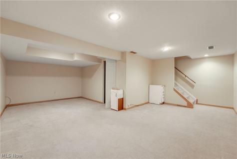 35007 S Turtle Trail Willoughby OH 44094
