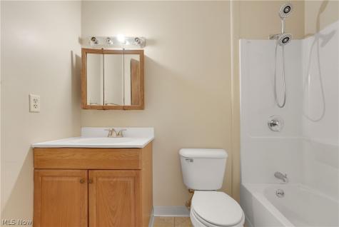 35007 S Turtle Trail Willoughby OH 44094