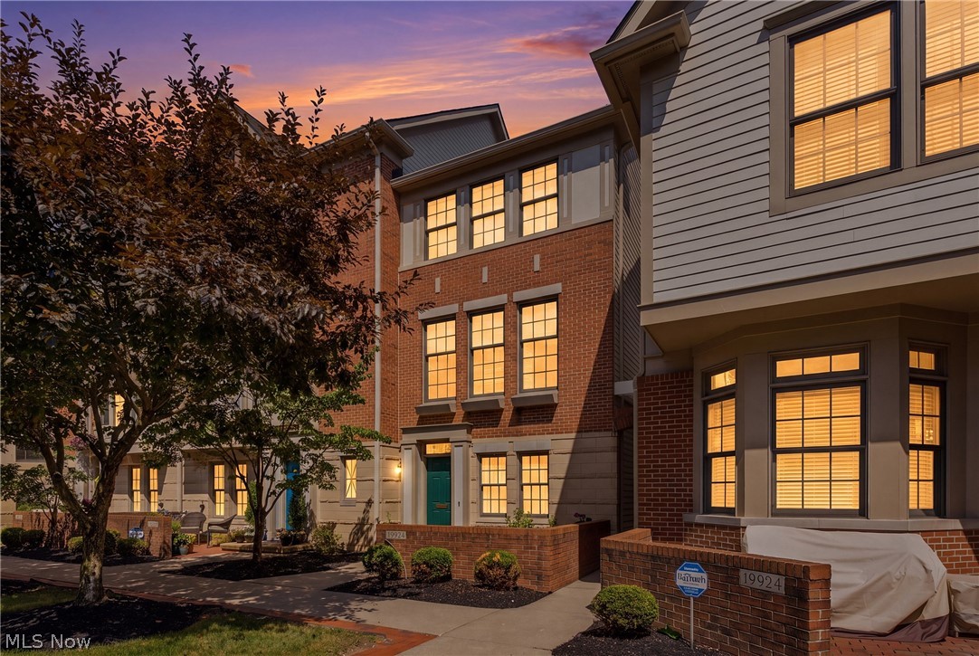 19942 Chagrin Boulevard Shaker Heights OH 44122