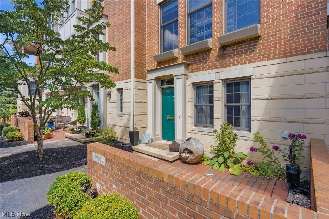 19942 Chagrin Boulevard Shaker Heights OH 44122