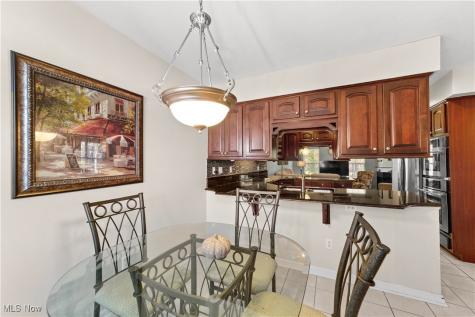 1986 W Reserve Circle Avon OH 44011