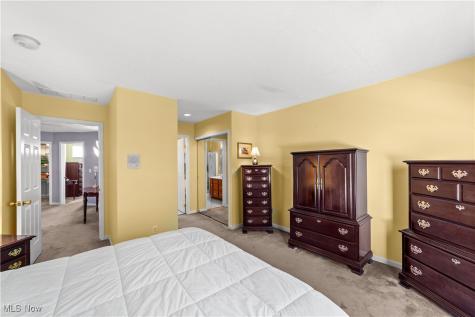1986 W Reserve Circle Avon OH 44011