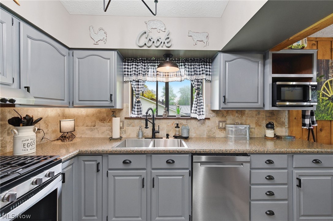 8330 Quail Point Lane Mentor OH 44060