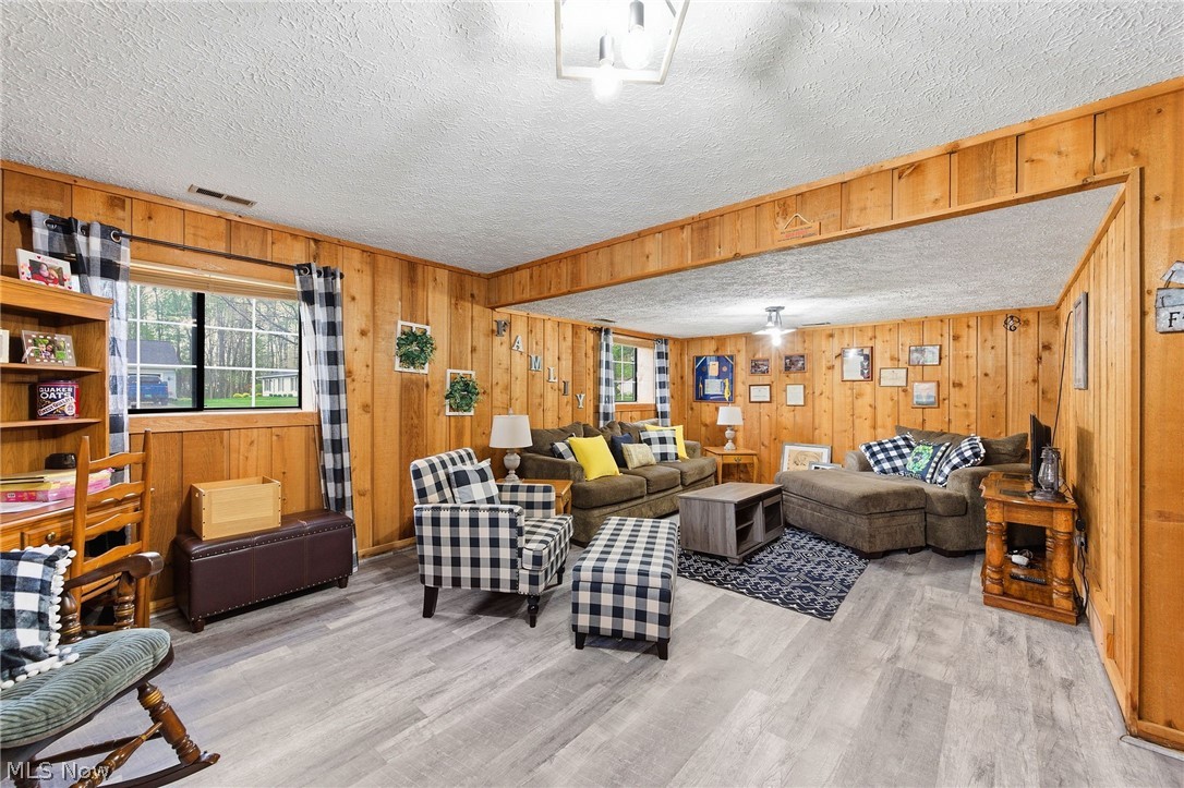 8330 Quail Point Lane Mentor OH 44060
