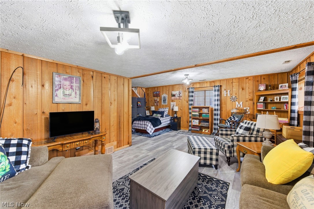 8330 Quail Point Lane Mentor OH 44060