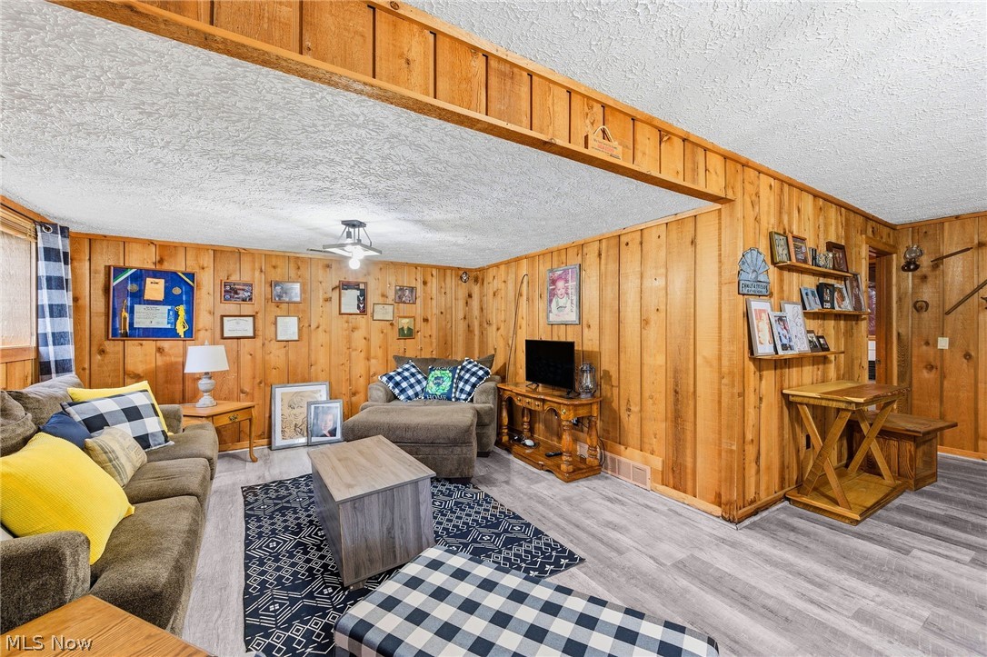 8330 Quail Point Lane Mentor OH 44060