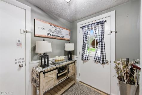8330 Quail Point Lane Mentor OH 44060
