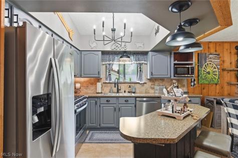 8330 Quail Point Lane Mentor OH 44060