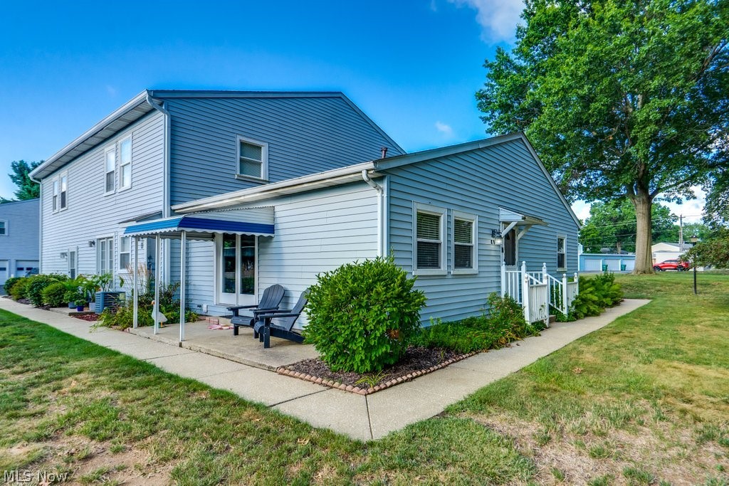 2538 Royal County Down Uniontown OH 44685