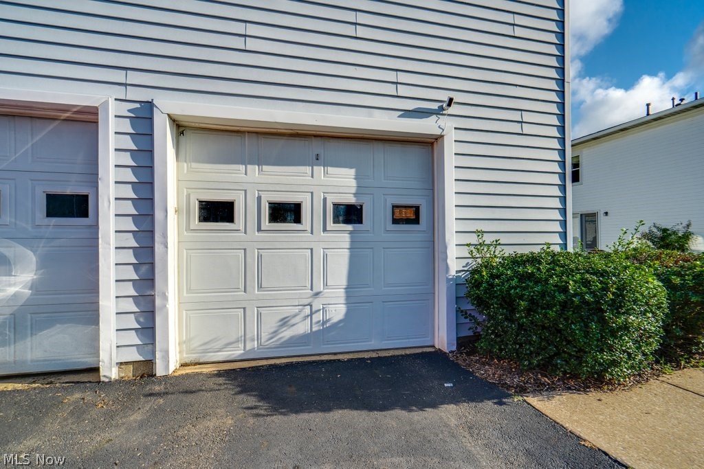 2538 Royal County Down Uniontown OH 44685