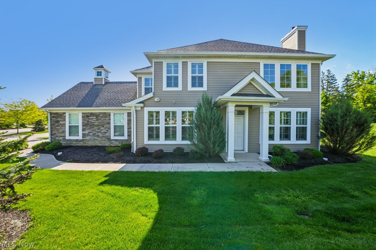 32729 Signature Parkway Avon Lake OH 44012