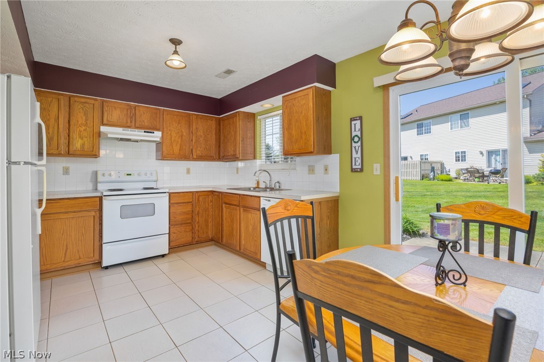 808 Doty Drive Wadsworth OH 44281