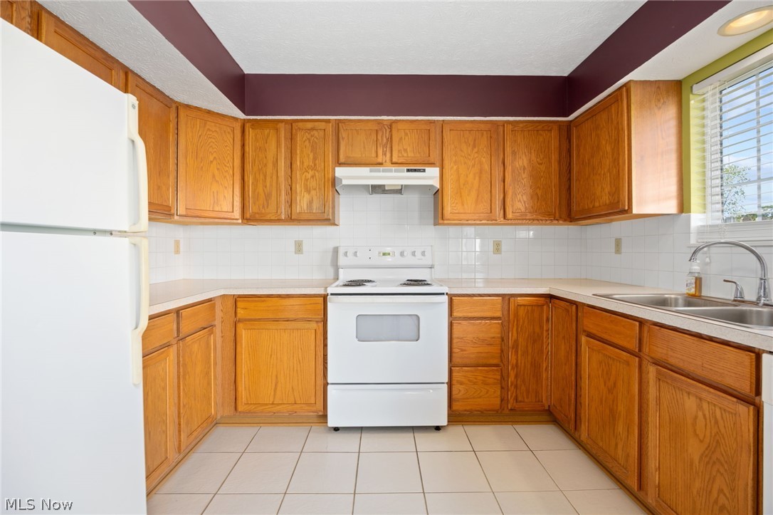 808 Doty Drive Wadsworth OH 44281