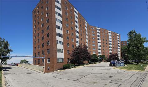 11850 Edgewater Drive Lakewood OH 44107
