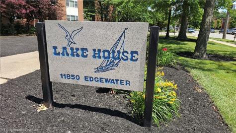 11850 Edgewater Drive Lakewood OH 44107