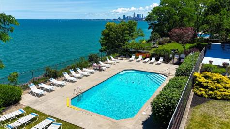 11850 Edgewater Drive Lakewood OH 44107