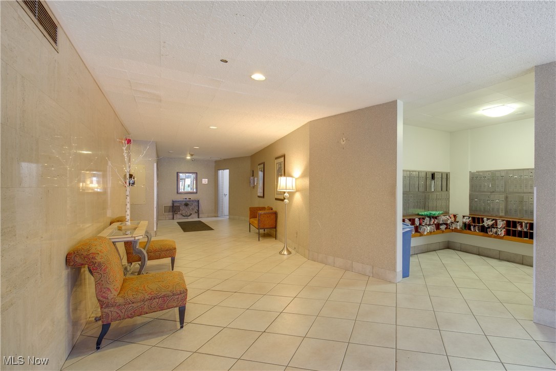 12520 Edgewater Drive Lakewood OH 44107