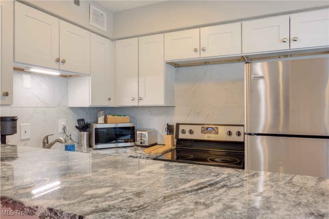 12520 Edgewater Drive Lakewood OH 44107