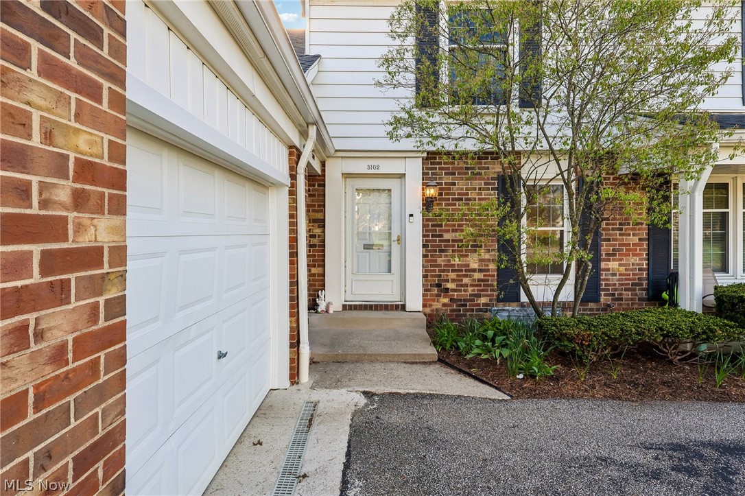 34104 Chagrin Boulevard Moreland Hills OH 44022