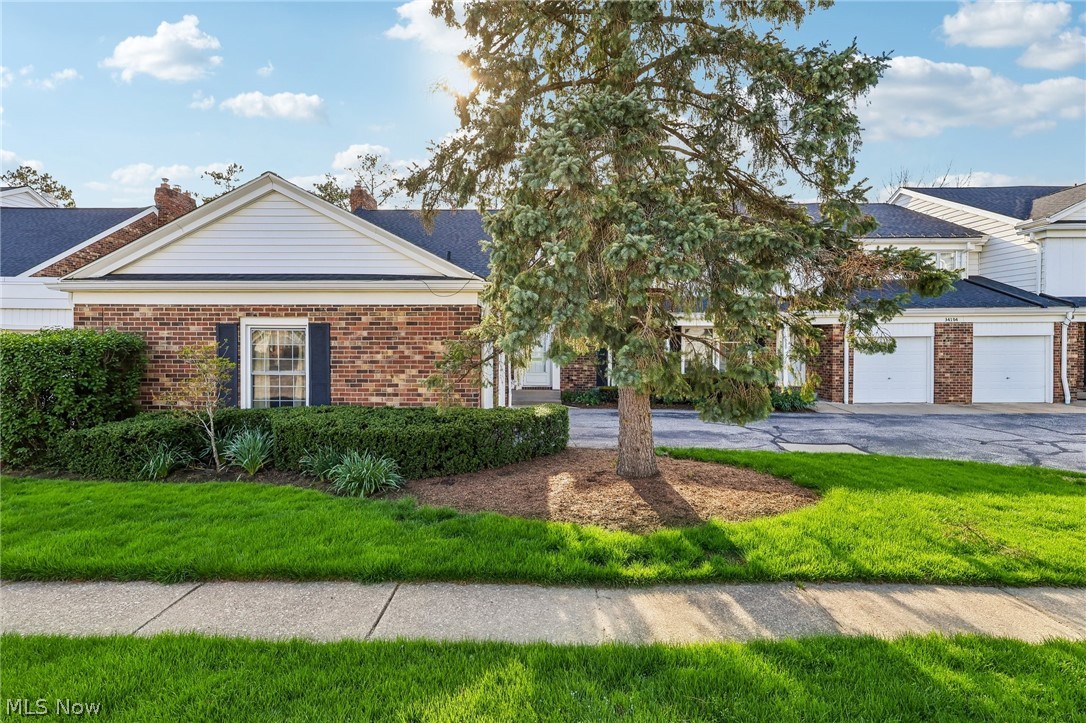 34104 Chagrin Boulevard Moreland Hills OH 44022