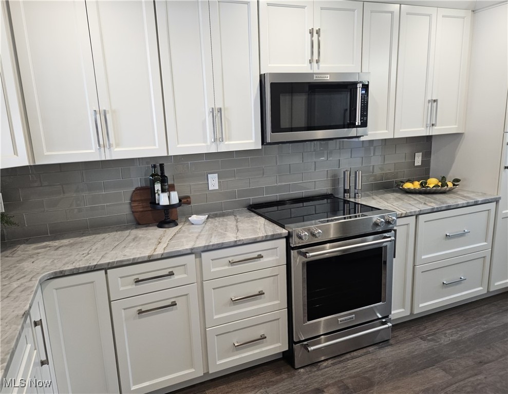 10 Kenwood Court Beachwood OH 44122