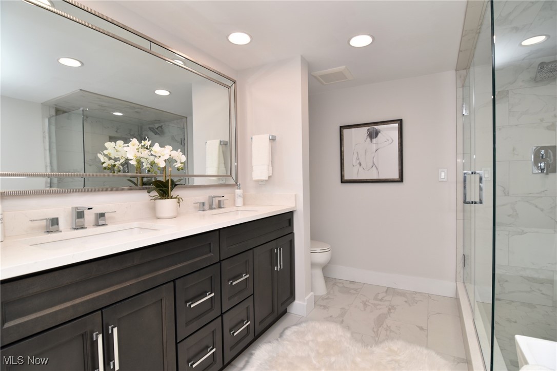 10 Kenwood Court Beachwood OH 44122