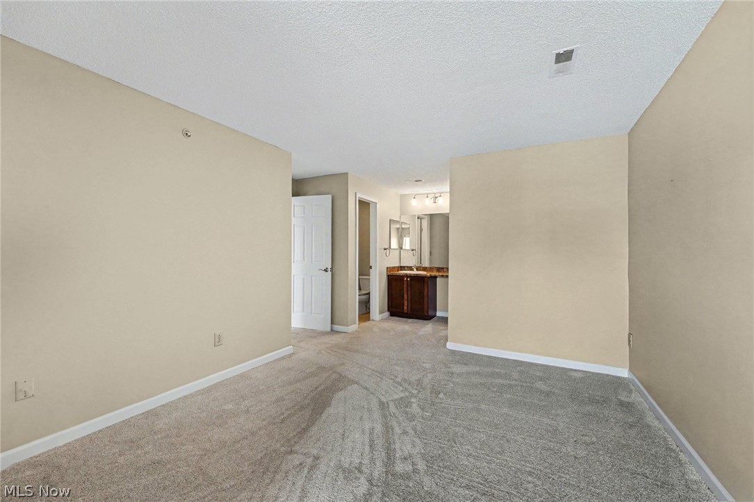 220 Fox Hollow Drive Mayfield Heights OH 44124