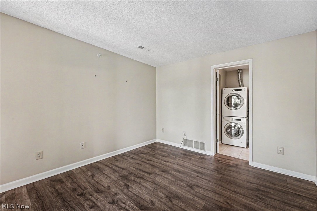 220 Fox Hollow Drive Mayfield Heights OH 44124
