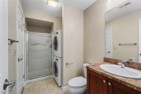 220 Fox Hollow Drive Mayfield Heights OH 44124