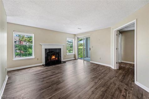 220 Fox Hollow Drive Mayfield Heights OH 44124