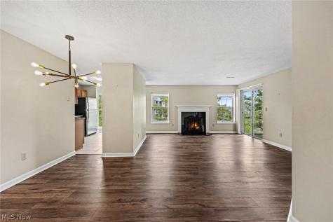 220 Fox Hollow Drive Mayfield Heights OH 44124