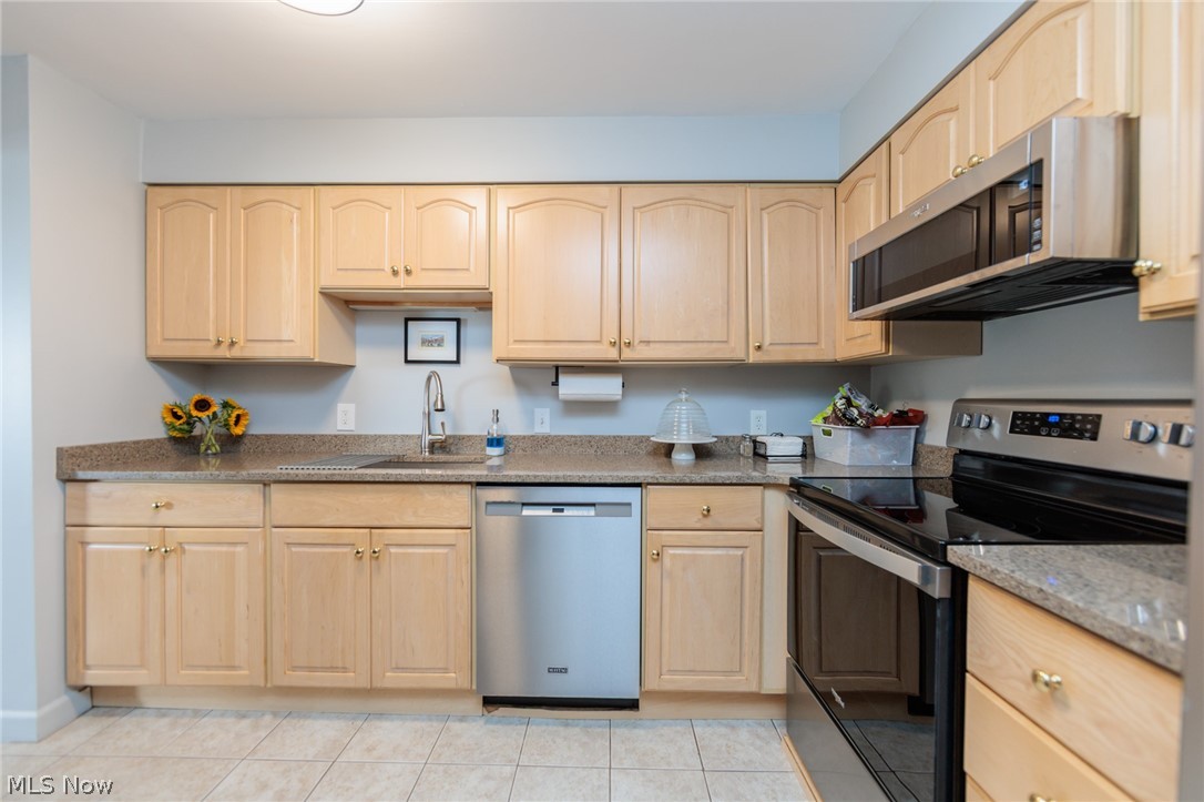 12500 Edgewater Drive Lakewood OH 44107