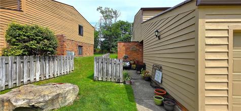 138 Kimrose Lane Broadview Heights OH 44147